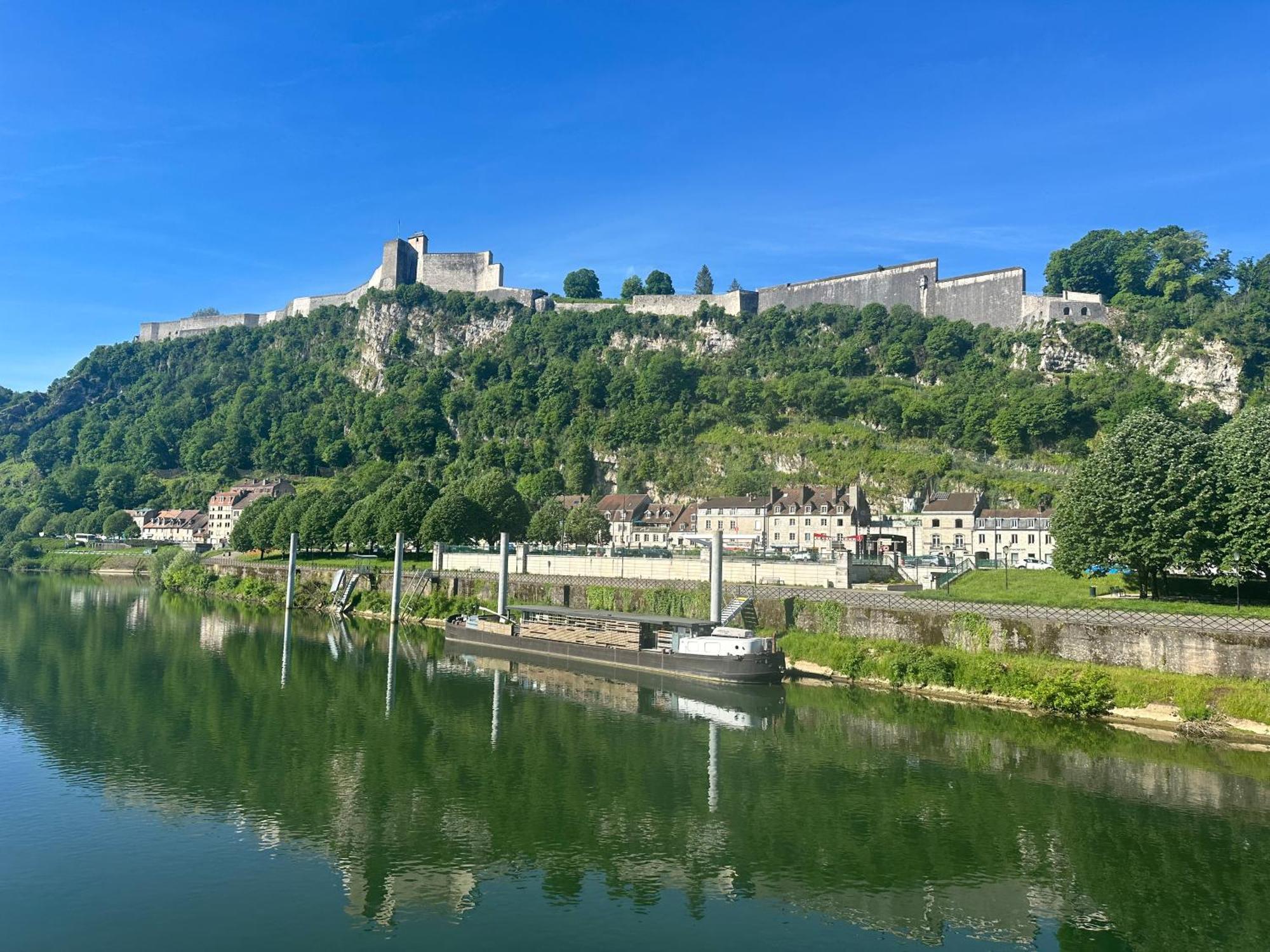 Boheme Chic Appartement Besançon Buitenkant foto